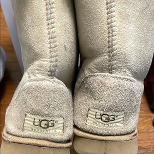 UGG Size 9